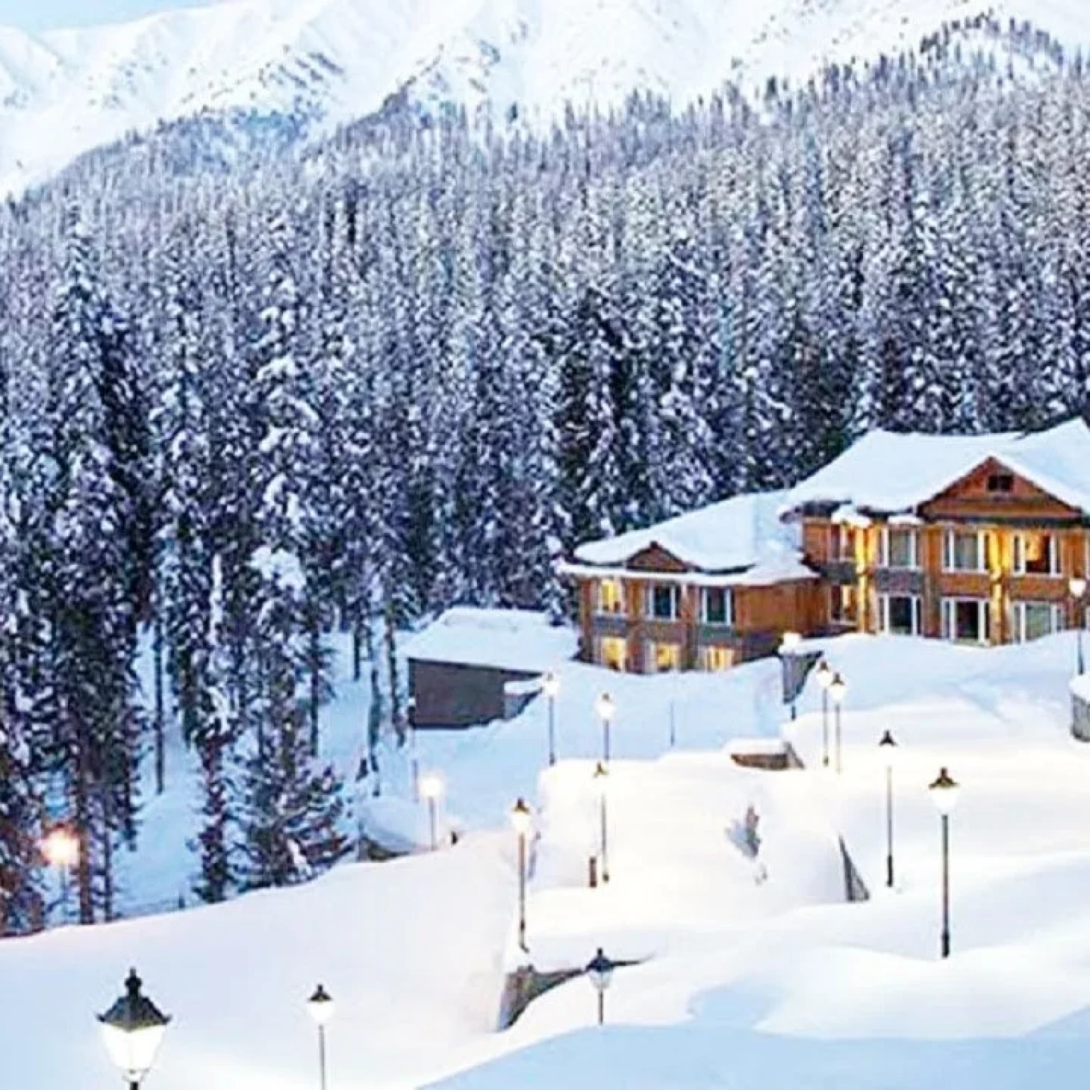 Gulmarg-Resorts-kashmir