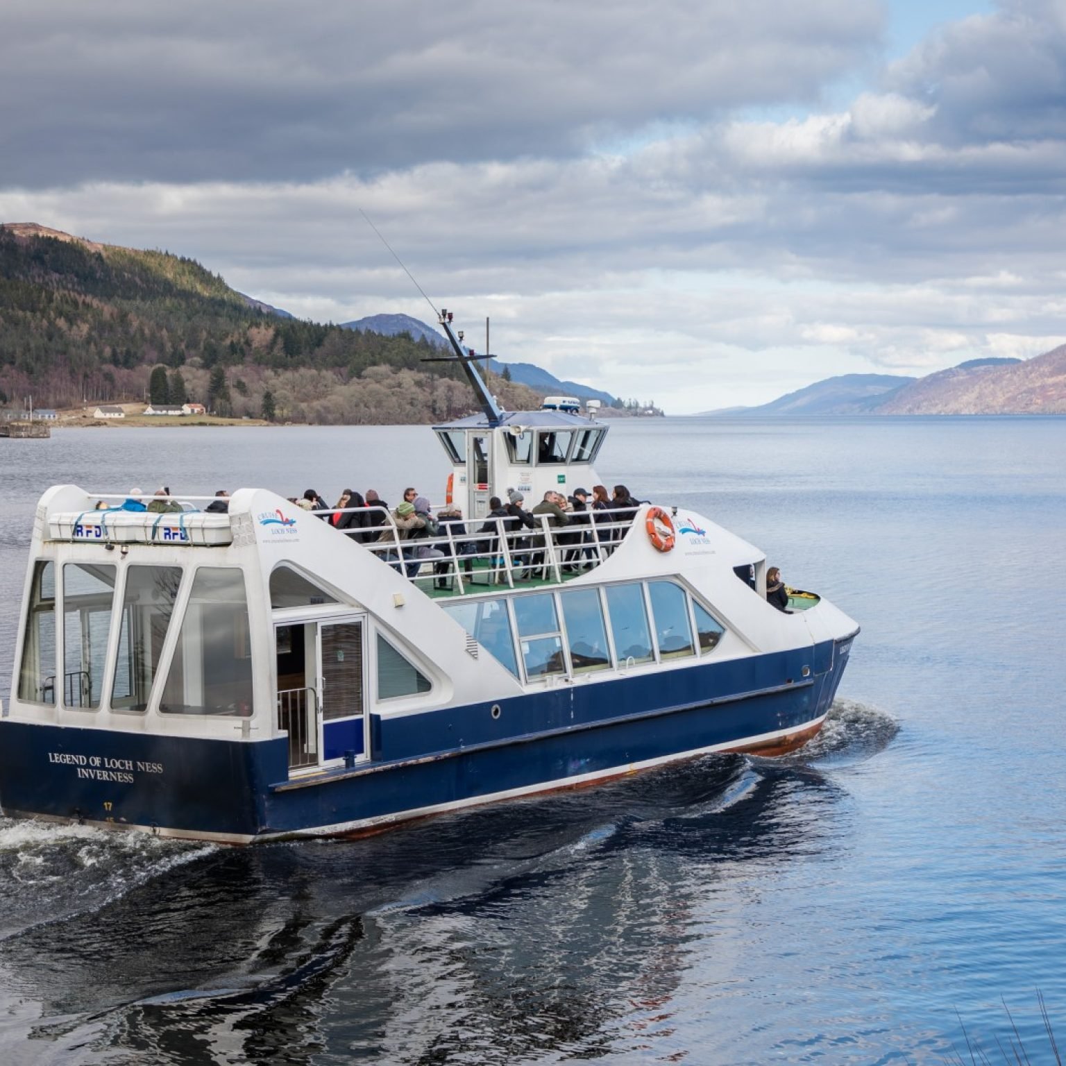 lochness cruise edinburgh Scotland